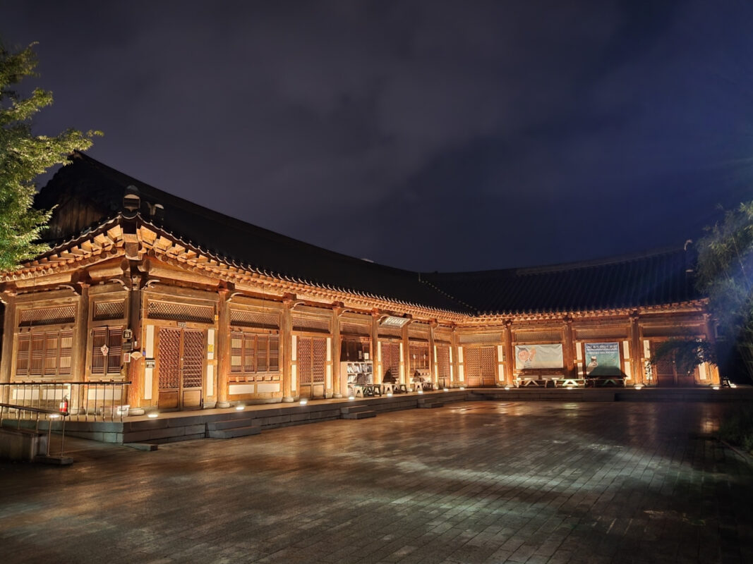 Mesmerising night views at Jeonju Hanok village in Korea